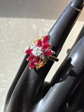 Gold-Tone Floral Ring With Red & Clear Stones Size 7 Elegant Statement Jewelry F